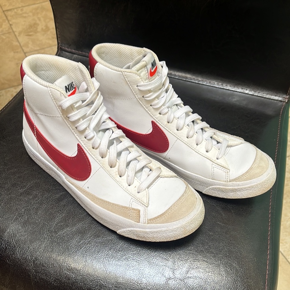 Nike blazers size 7